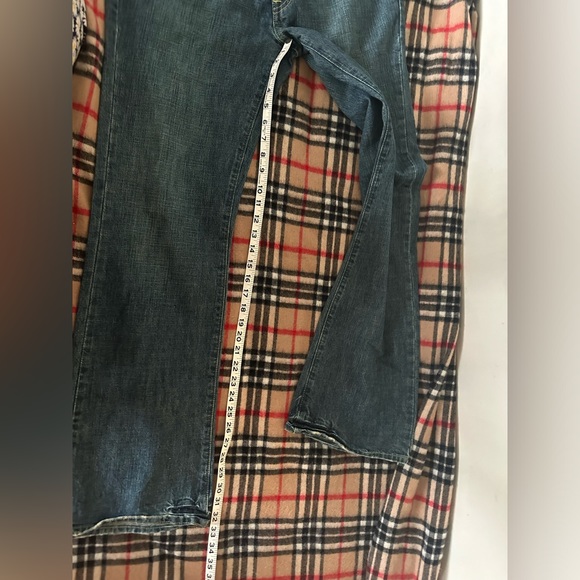 DKNY Mens  Straight Jeans  size 31x32, 5 Pocket Button Fly Denim - Picture 4 of 12